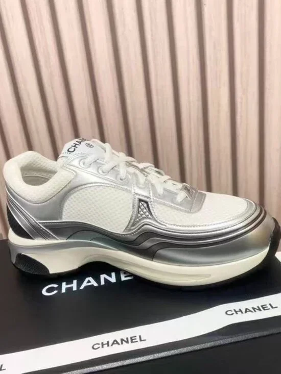 🍡🍡Chanel silver and white color-blocked double C platform casual sneakers🍦🍦 - Picture 8 of 9